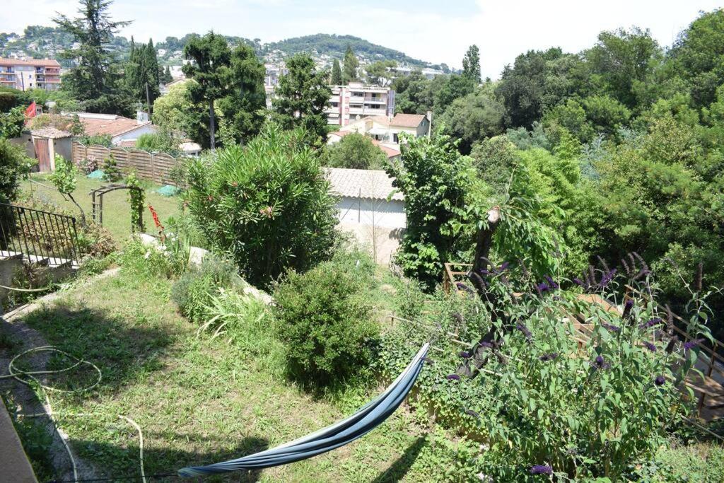 Appartement Neuf Et Independant Dans Rez-De-Villa Vallauris Exteriér fotografie